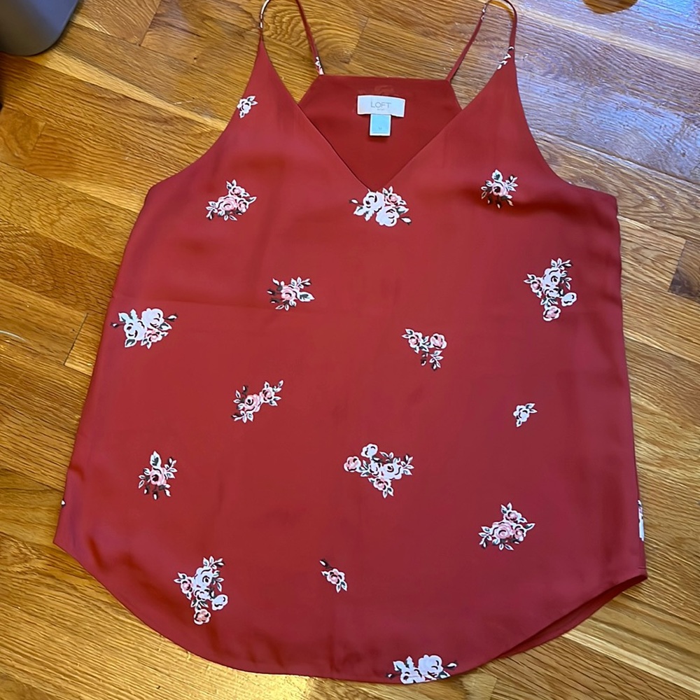 Medium Anne Taylor loft coral patterned blouse